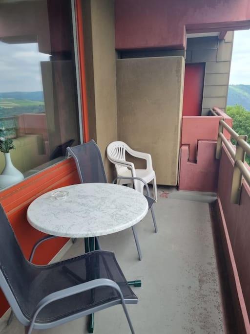 B603, Bezauberndes Appartement Lahnstein Luaran gambar